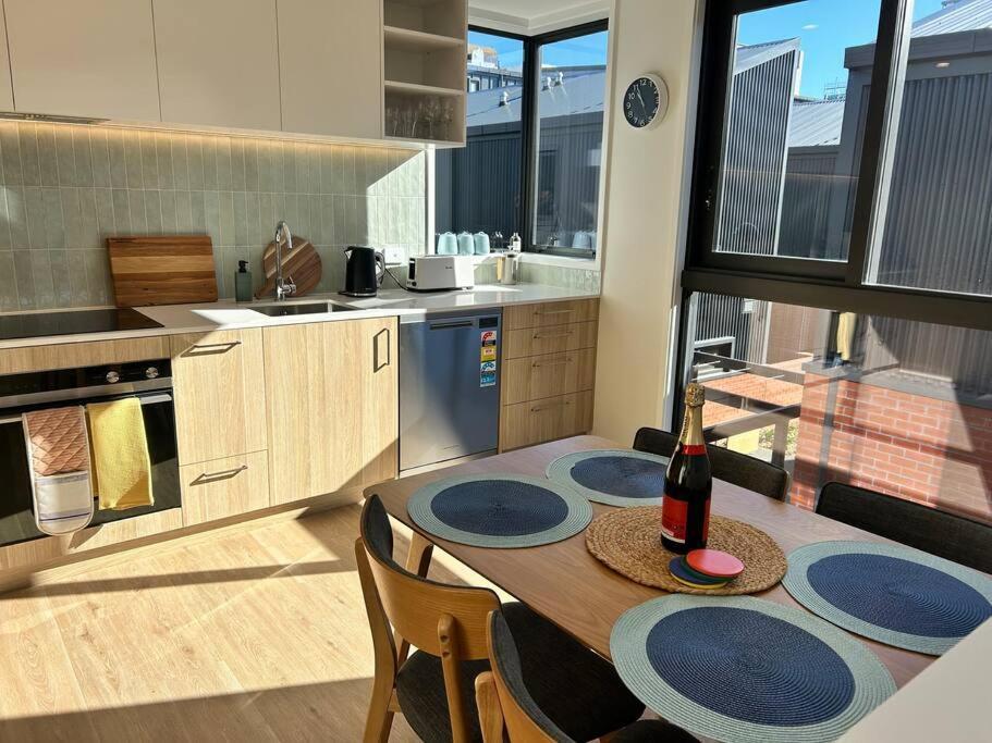 Downtown Apartment Christchurch Eksteriør billede
